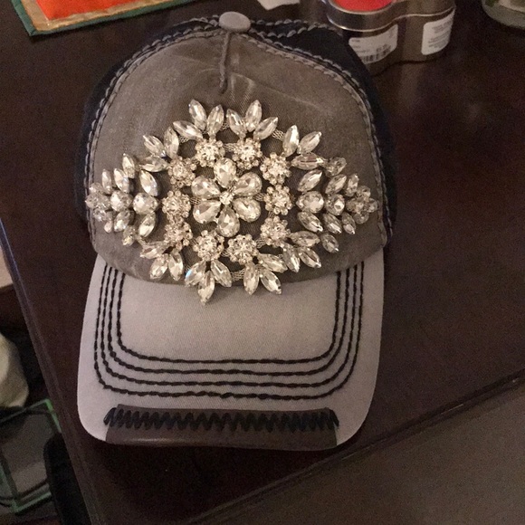 Hat - Picture 1 of 3